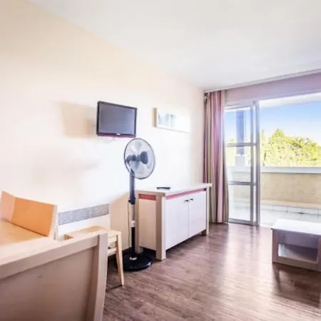Superbe Village Cap Esterel 4p Climatise Daire *