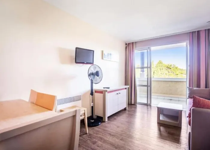 Superbe Village Cap Esterel 4p Climatise Апартаменты *